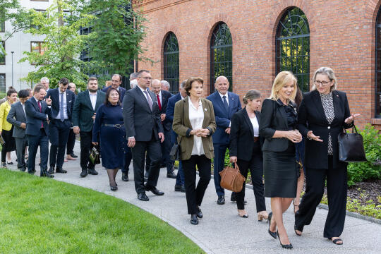 umk_1010.jpg-Miszalski Aleksander, prezydent, Kosek Jakub, korpus konsularny, MUFO, spotkanie