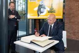 umk_1028.jpg-Miszalski Aleksander, prezydent, Kosek Jakub, korpus konsularny, MUFO, spotkanie