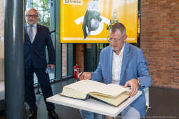 umk_1031.jpg-Miszalski Aleksander, prezydent, Kosek Jakub, korpus konsularny, MUFO, spotkanie