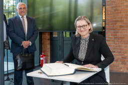 umk_1040.jpg-Miszalski Aleksander, prezydent, Kosek Jakub, korpus konsularny, MUFO, spotkanie