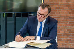 umk_1069.jpg-Miszalski Aleksander, prezydent, Kosek Jakub, korpus konsularny, MUFO, spotkanie