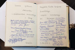 umk_1074.jpg-Miszalski Aleksander, prezydent, Kosek Jakub, korpus konsularny, MUFO, spotkanie