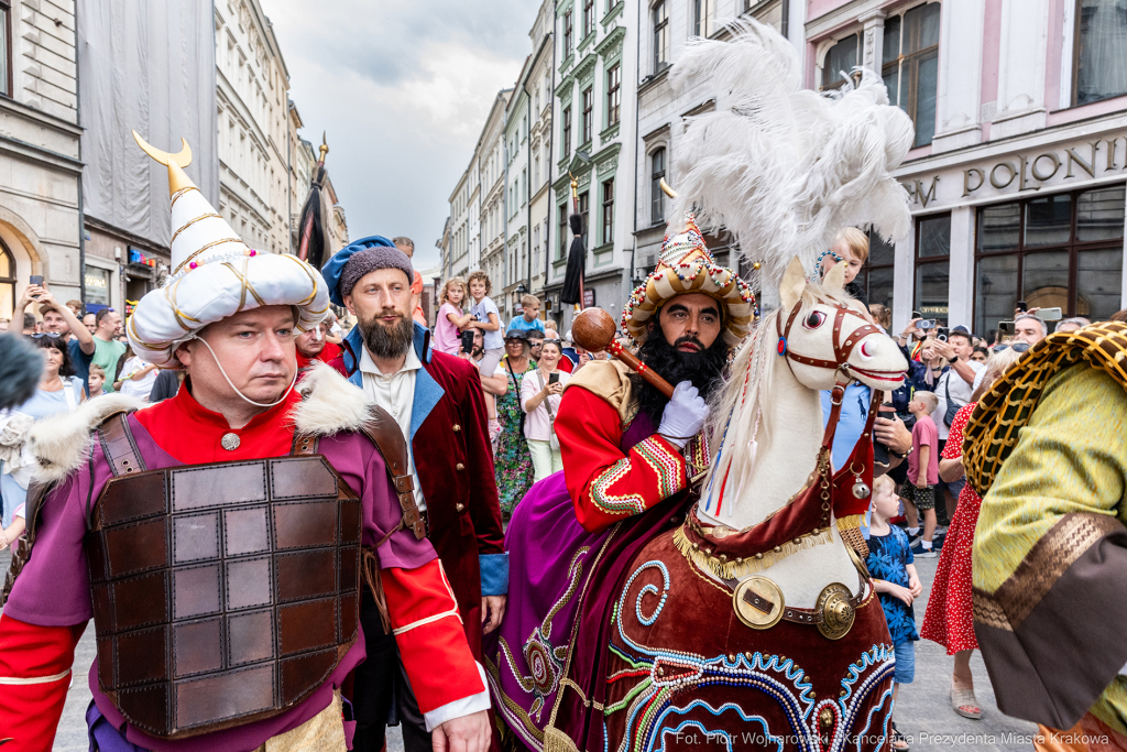 harce, lajkonik, 2024, Rynek, Sęk Niezabitowski, haracz, pochód  Autor: P. Wojnarowski