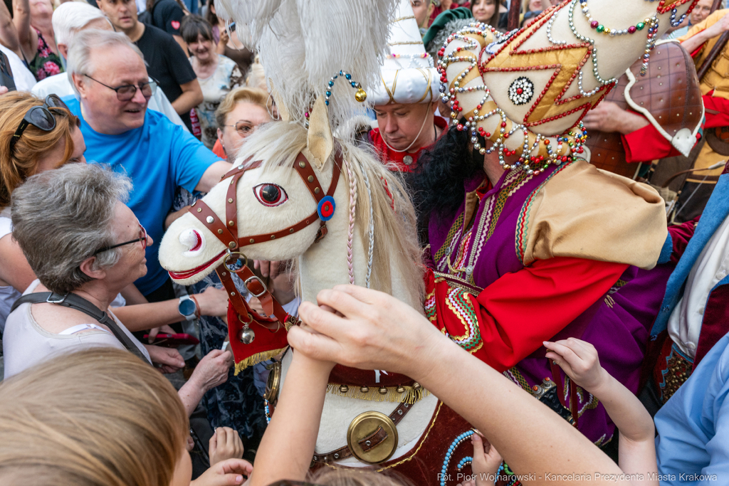 harce, lajkonik, 2024, Rynek, Sęk Niezabitowski, haracz, pochód  Autor: P. Wojnarowski