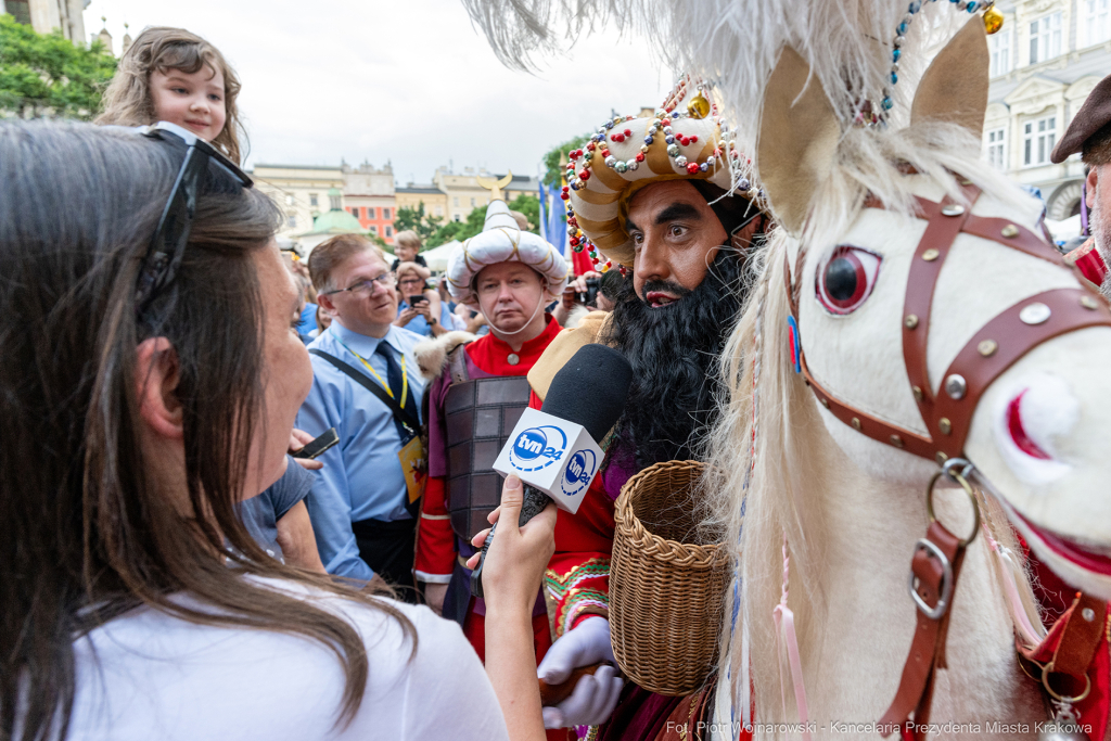 harce, lajkonik, 2024, Rynek, Sęk Niezabitowski, haracz, pochód  Autor: P. Wojnarowski