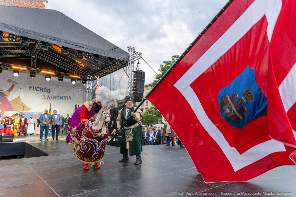 harce, lajkonik, 2024, Rynek, Sęk Niezabitowski, haracz, pochód  Autor: P. Wojnarowski