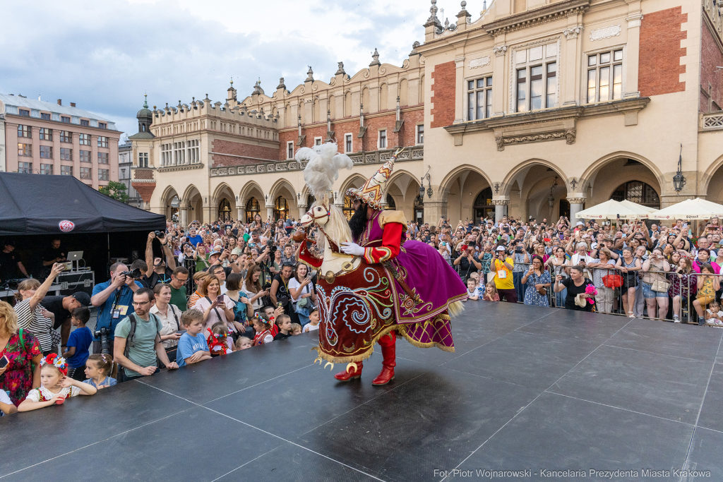 harce, lajkonik, 2024, Rynek, Sęk Niezabitowski, haracz, pochód  Autor: P. Wojnarowski