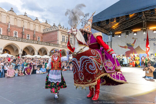 harce, lajkonik, 2024, Rynek, Sęk Niezabitowski, haracz, pochód