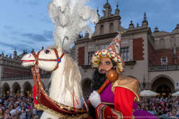 harce, lajkonik, 2024, Rynek, Sęk Niezabitowski, haracz, pochód