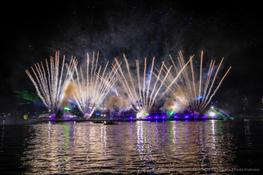 bs-240608-img_4914.jpg-Parada Smoków, Groteska, Miszalski