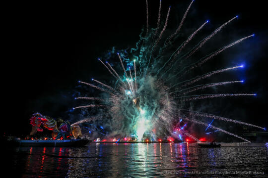 bs-240608-img_5147.jpg-Parada Smoków, Groteska, Miszalski