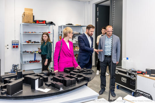 Miszalski, Szarata, Laboratorium Aerodynamiki Środowiskowej Politechniki Krakowskiej, zwiedzanie