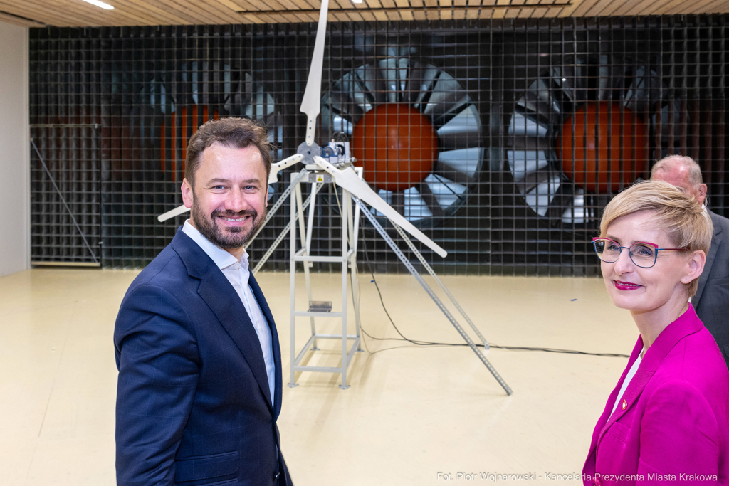 Miszalski, Szarata, Laboratorium Aerodynamiki Środowiskowej Politechniki Krakowskiej, zwiedzanie  Autor: P. Wojnarowski