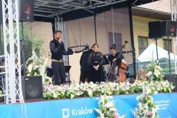 dscf7443.jpg-„Koncert Od Serca” w klasycznym stylu na Helclów.