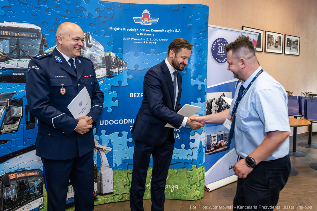 kierowcy, motorniczowie, nagrody, MPK, Miszalski, ratunek, pomoc, empatia  Autor: P. Wojnarowski