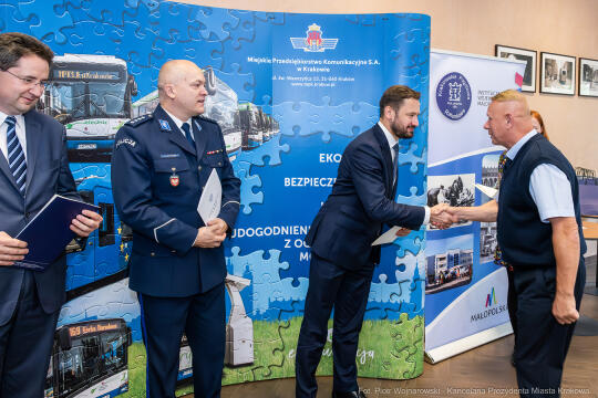 kierowcy, motorniczowie, nagrody, MPK, Miszalski, ratunek, pomoc, empatia