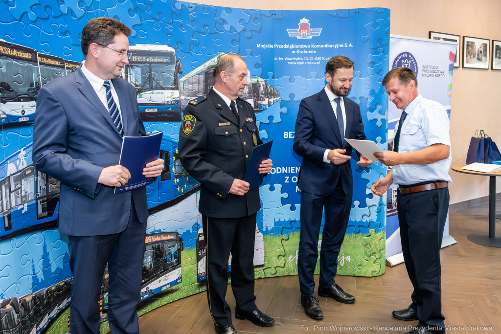 kierowcy, motorniczowie, nagrody, MPK, Miszalski, ratunek, pomoc, empatia  Autor: P. Wojnarowski