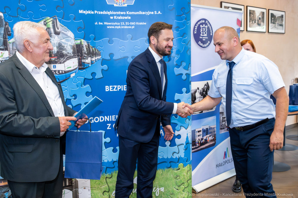 kierowcy, motorniczowie, nagrody, MPK, Miszalski, ratunek, pomoc, empatia  Autor: P. Wojnarowski