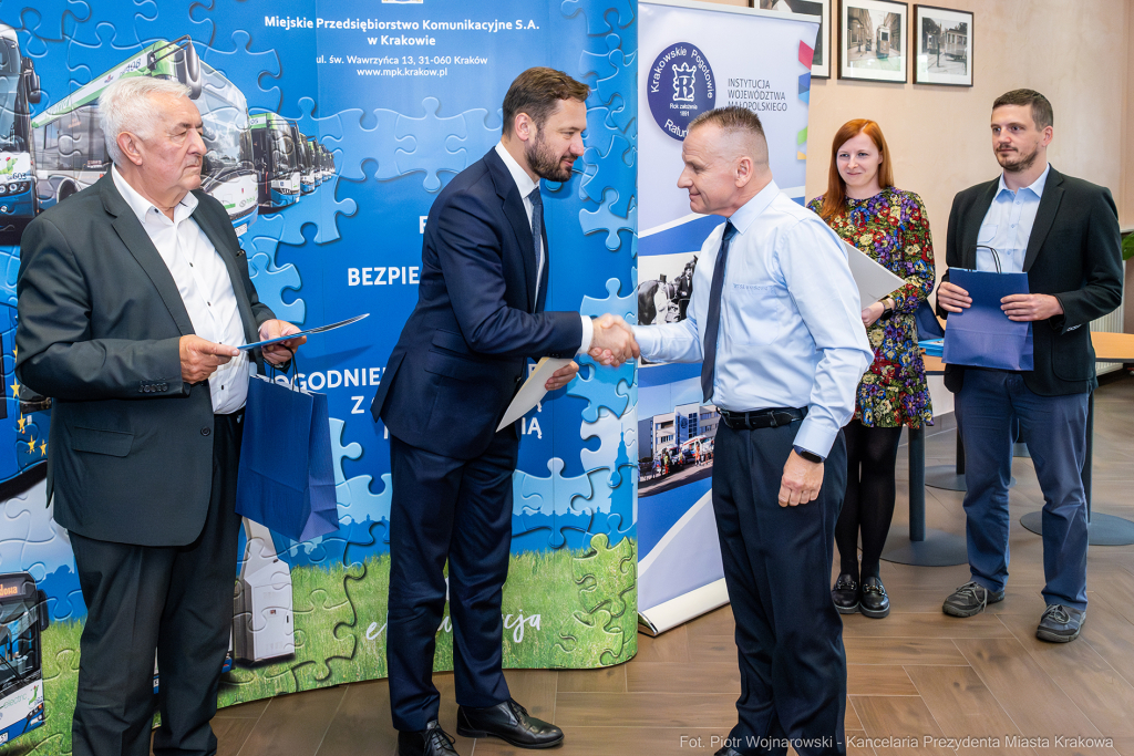 kierowcy, motorniczowie, nagrody, MPK, Miszalski, ratunek, pomoc, empatia  Autor: P. Wojnarowski