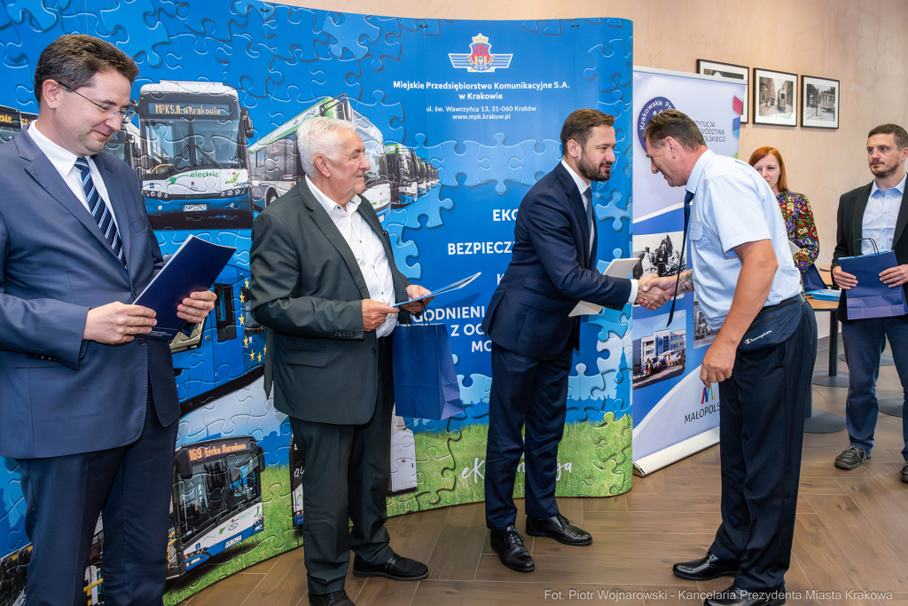 kierowcy, motorniczowie, nagrody, MPK, Miszalski, ratunek, pomoc, empatia  Autor: P. Wojnarowski