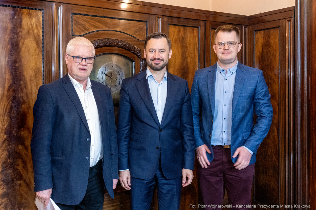 umk_5582.jpg-Miszalski, Hausner, Wojtas, Open Eyes Economy Summit, Rada Programowa, OEES  Autor: P. Wojnarowski