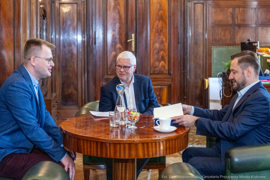 umk_5590.jpg-Miszalski, Hausner, Wojtas, Open Eyes Economy Summit, Rada Programowa, OEES  Autor: P. Wojnarowski