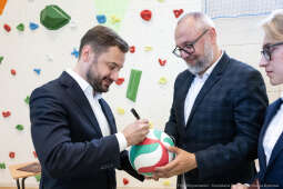 Miszalski, młodzież, debata, VIII LO, 8 Liceum Ogólnokształcące, siatkówka, nowa hala,