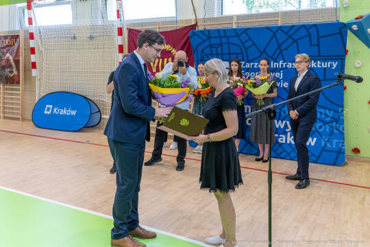 Miszalski, młodzież, debata, VIII LO, 8 Liceum Ogólnokształcące, siatkówka, nowa hala,