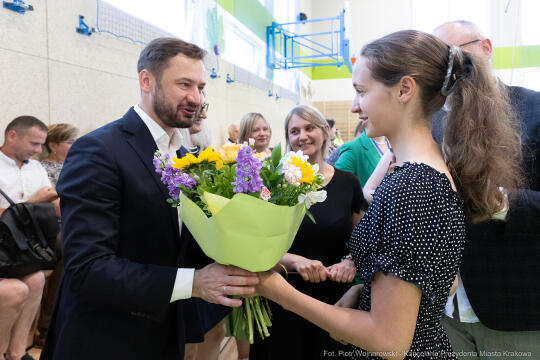 Miszalski, młodzież, debata, VIII LO, 8 Liceum Ogólnokształcące, siatkówka, nowa hala,