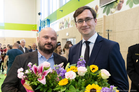 Miszalski, młodzież, debata, VIII LO, 8 Liceum Ogólnokształcące, siatkówka, nowa hala,