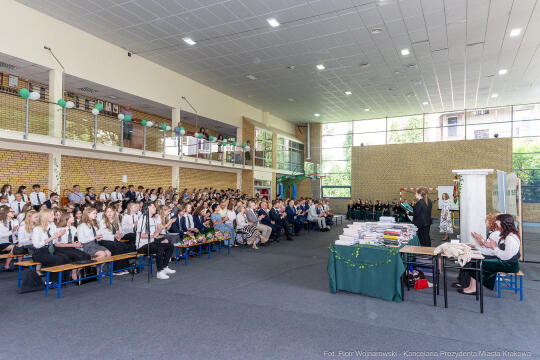 Miszalski, II LO, 2 liceum Ogólnokształcące, nagrody, uczniowie