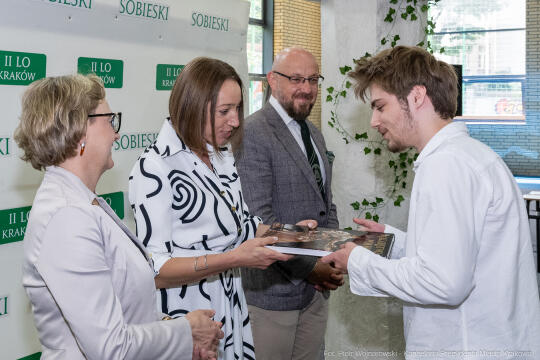 Miszalski, II LO, 2 liceum Ogólnokształcące, nagrody, uczniowie