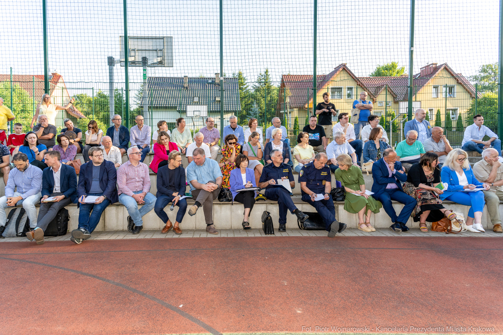 Prezydent, Miszalski, Kracik, Kosek, Ulman, Polna, Stawowy, spotkanie, Ławeczka Dialogu, Bronowice,  Autor: P. Wojnarowski