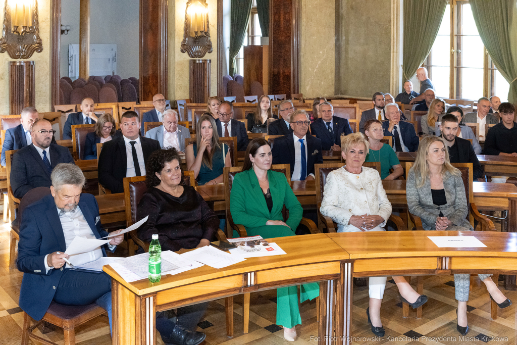 Pióra Biznesu, Krzysztof Karcz, Aleksnder Miszalski, wręczenie, statuetki, dyplomy  Autor: P. Wojnarowski