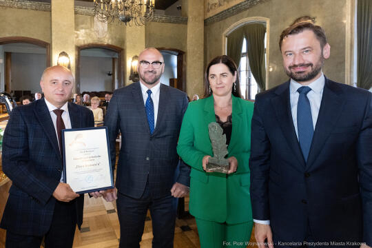 Pióra Biznesu, Krzysztof Karcz, Aleksnder Miszalski, wręczenie, statuetki, dyplomy