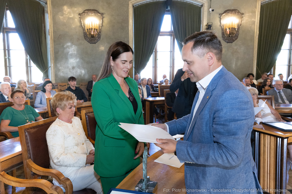 Pióra Biznesu, Krzysztof Karcz, Aleksnder Miszalski, wręczenie, statuetki, dyplomy  Autor: P. Wojnarowski