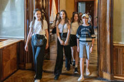 umk_0212.jpg-Mazur, Ziętara, Wodociągi Kraków, dzieci, Drohobycz, wizyta, Kondziołka