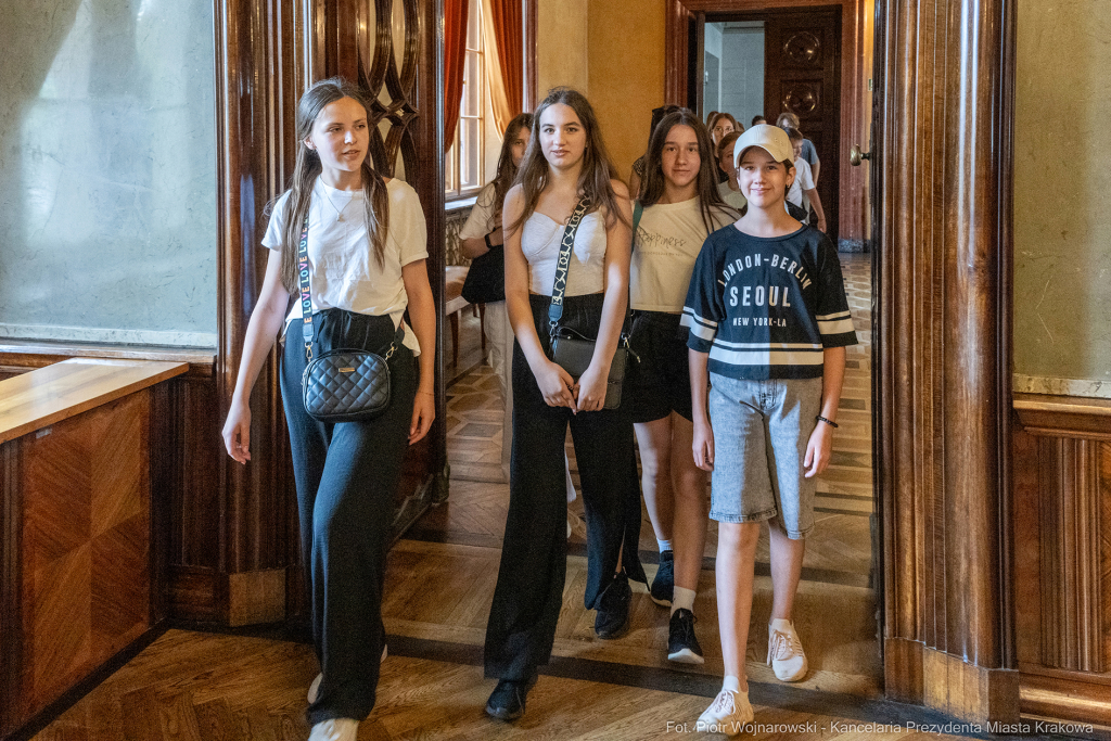 umk_0212.jpg-Mazur, Ziętara, Wodociągi Kraków, dzieci, Drohobycz, wizyta, Kondziołka  Autor: P. Wojnarowski