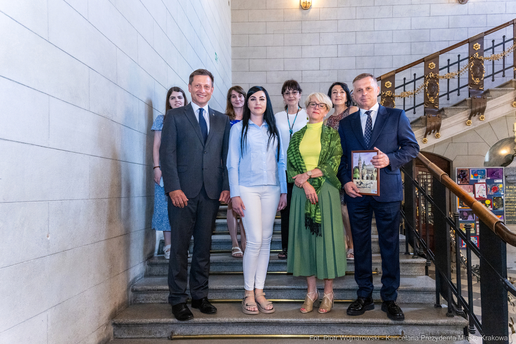 umk_0316.jpg-Mazur, Ziętara, Wodociągi Kraków, dzieci, Drohobycz, wizyta, Kondziołka  Autor: P. Wojnarowski