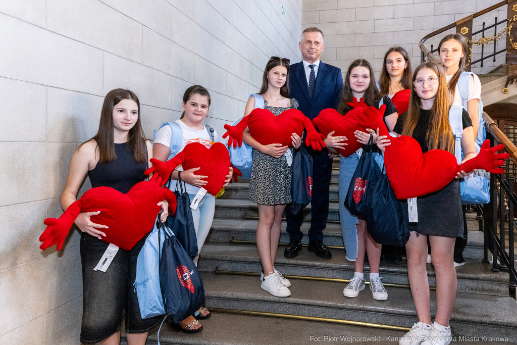 umk_0318.jpg-Mazur, Ziętara, Wodociągi Kraków, dzieci, Drohobycz, wizyta, Kondziołka  Autor: P. Wojnarowski