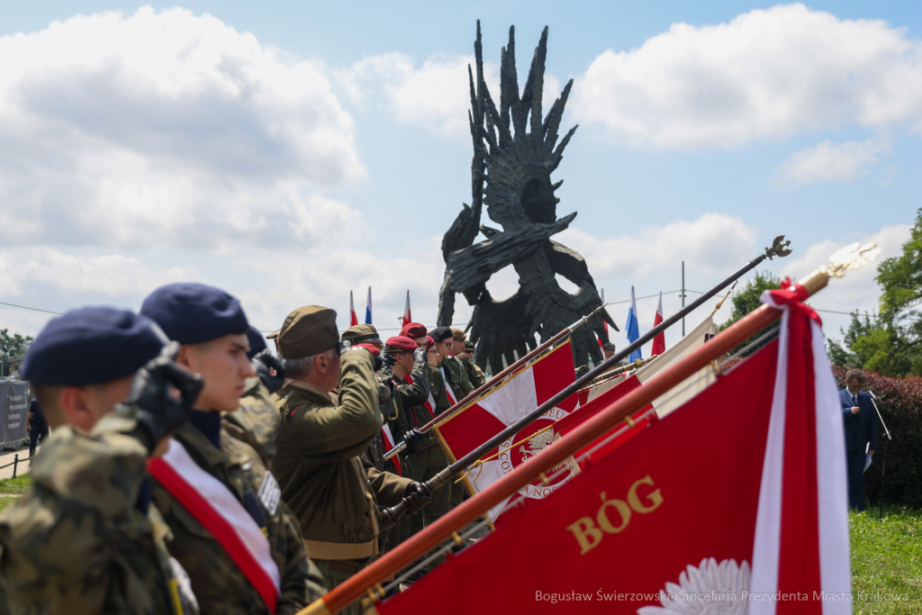 bs-240713-img_5980.jpg-KOPPE, Kwiaty,Rocznica  Autor: B. Świerzowski