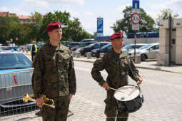 bs-240713-img_6222.jpg-KOPPE, Kwiaty,Rocznica