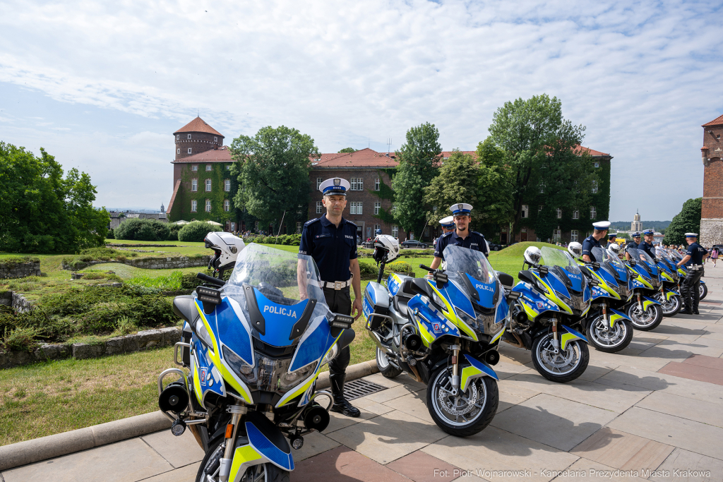 Policja, Święto Policji, Sęk, ślubowanie, Wawel, dziedziniec, Morajko, Smółka, Klęczar, Kuste  Autor: P. Wojnarowski