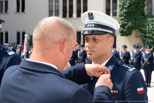 Policja, Święto Policji, Sęk, ślubowanie, Wawel, dziedziniec, Morajko, Smółka, Klęczar, Kuste