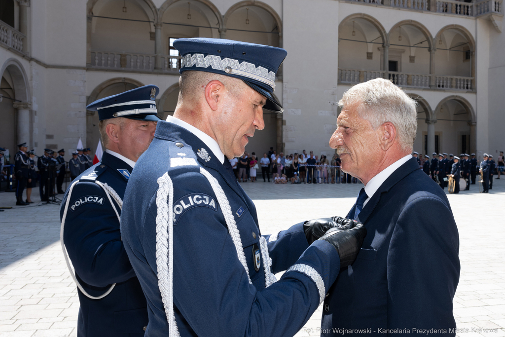 Policja, Święto Policji, Sęk, ślubowanie, Wawel, dziedziniec, Morajko, Smółka, Klęczar, Kuste  Autor: P. Wojnarowski