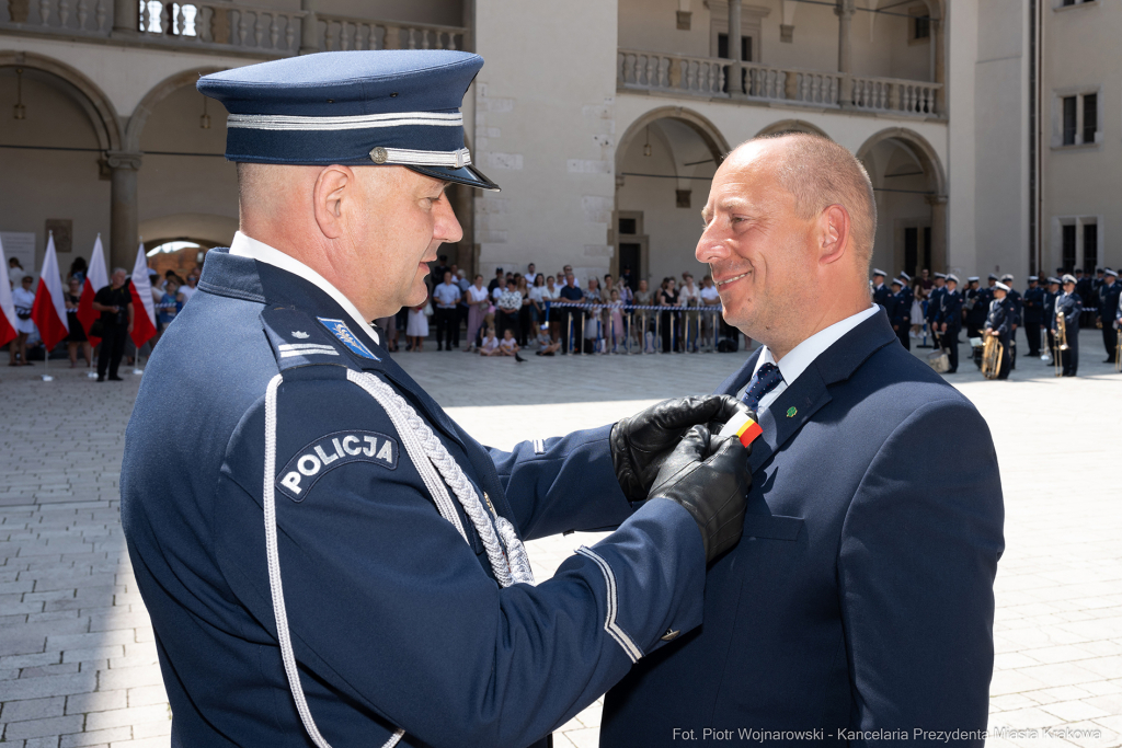 Policja, Święto Policji, Sęk, ślubowanie, Wawel, dziedziniec, Morajko, Smółka, Klęczar, Kuste  Autor: P. Wojnarowski