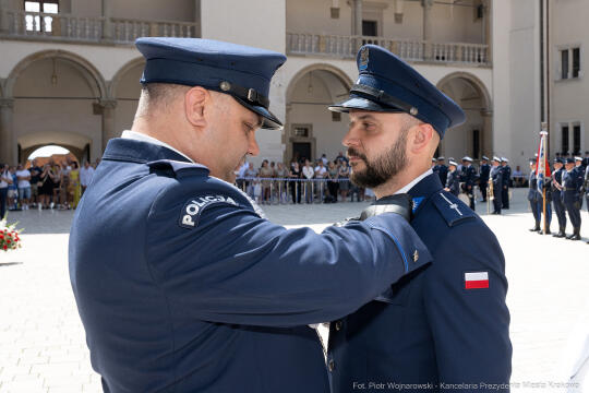 Policja, Święto Policji, Sęk, ślubowanie, Wawel, dziedziniec, Morajko, Smółka, Klęczar, Kuste