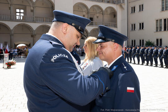 Policja, Święto Policji, Sęk, ślubowanie, Wawel, dziedziniec, Morajko, Smółka, Klęczar, Kuste