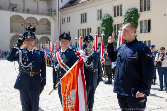 Policja, Święto Policji, Sęk, ślubowanie, Wawel, dziedziniec, Morajko, Smółka, Klęczar, Kuste