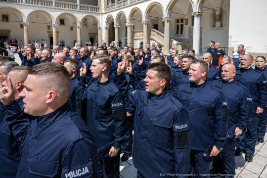 Policja, Święto Policji, Sęk, ślubowanie, Wawel, dziedziniec, Morajko, Smółka, Klęczar, Kuste